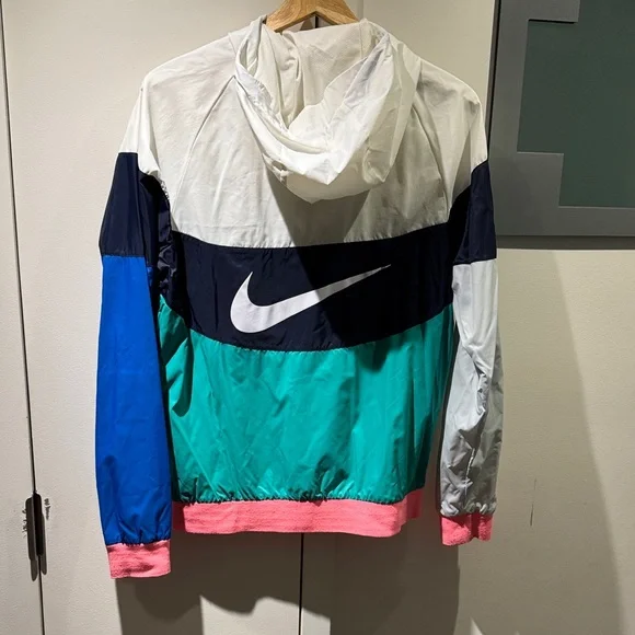 Nike Colorblock Windrunner Jacket - Picture 2 of 5